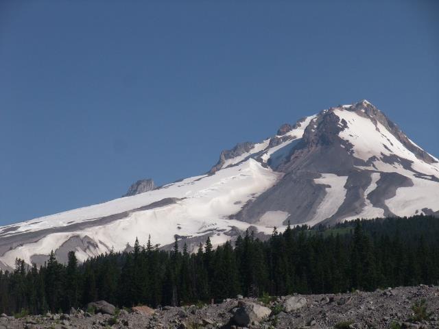 抜けるような青空の下の練習バーン