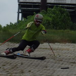 あれだけ苦手な左ターンもヒップローテーションがお座スキー練習で無くなった