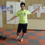 内エッヂで立っていますが…でも動いてみると…直立？