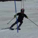 しっかり外足スキーを押しているので、ウェッヂ型になっています◎◎◎