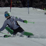 内スキーに加重するので・・・内倒