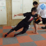 内倒×肩と骨盤のレベル×ヒップローテーション×